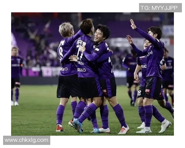 京都不敌福冈黄的激烈对决与精彩瞬间回顾 京都不敌福冈黄的激烈对决与精彩瞬间回顾