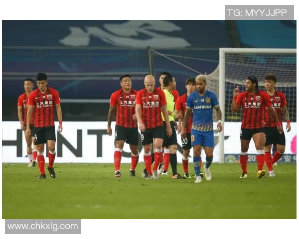 巴萨与上港激情对决足球盛宴再掀波澜球迷期待精彩瞬间 巴萨与上港激情对决足球盛宴再掀波澜球迷期待精彩瞬间